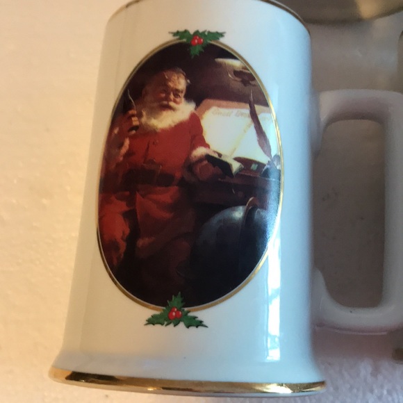 Vintage Coca Cola 1996 Old Classic Santa Coffee Cocoa Mug Set of Four - Picture 5 of 8